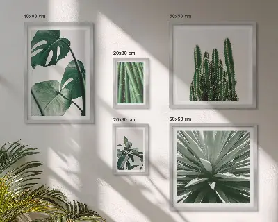 Set van moderne schilderijen met groene tropische kamerplanten