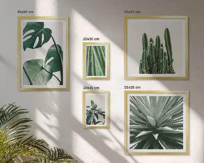 Set van moderne schilderijen met groene tropische kamerplanten
