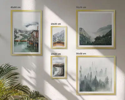 Wanddecoratie compositie met berglandschap en huizen bij water