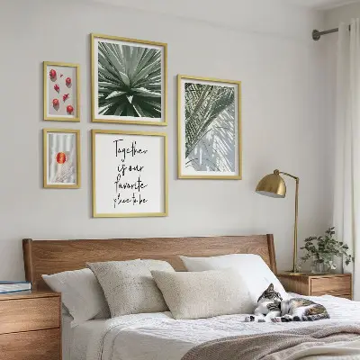 Set moderne schilderijen met boho-stijl thema van planten, fruit en tropische taferelen