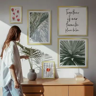 Set moderne schilderijen met boho-stijl thema van planten, fruit en tropische taferelen