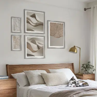 Set van moderne schilderijen met abstracte beige patronen