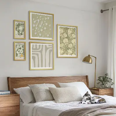 Gallerijwand met bloemenprint in boho-stijl