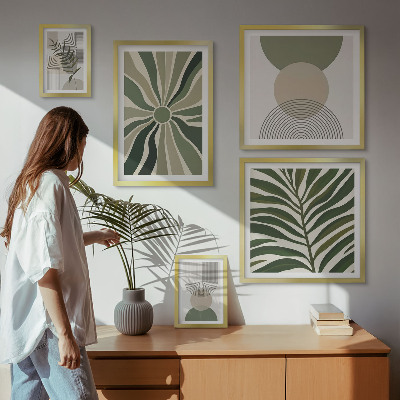 Wanddecoratie compositie Stijlvolle afbeeldingen met groen.