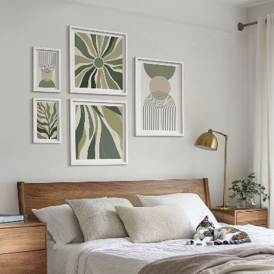 Moderne schilderijen set Stijlvolle abstracties met groen.