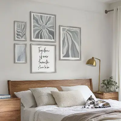 Set van moderne schilderijen met abstracte grijze en witte patronen