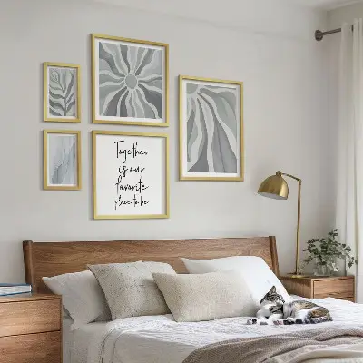 Set van moderne schilderijen met abstracte grijze en witte patronen