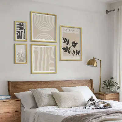 Set van moderne schilderijen stijlvolle wanddecoratie met neutrale plantmotieven