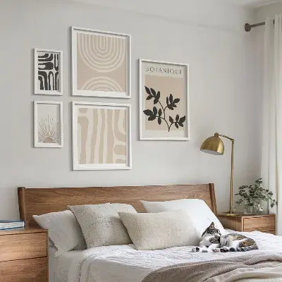 Set van moderne schilderijen stijlvolle wanddecoratie met neutrale plantmotieven