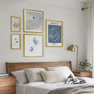 Moderne schilderijenset met abstract bloemendessin