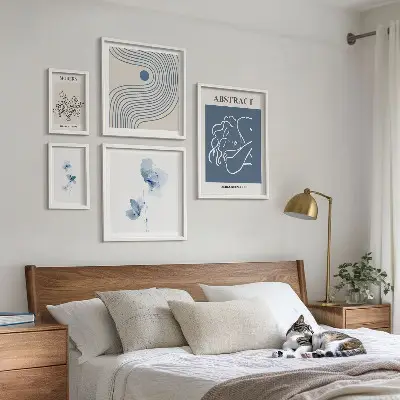 Moderne schilderijenset met abstract bloemendessin