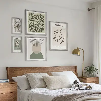 Wanddecoratie met plantenmotief minimalistische compositie