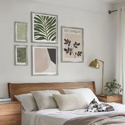 Set van moderne schilderijen met plantinspiraties