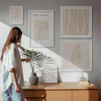 Wanddecoratie compositie Stijlvolle afbeeldingen van vrouwen en planten