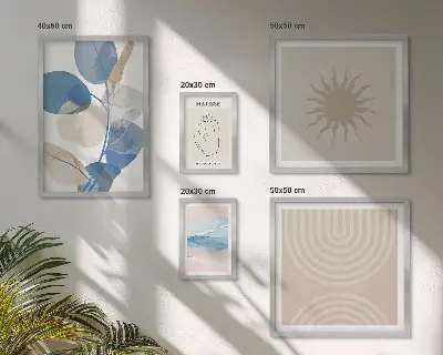 Gallery wall met stijlvolle abstracte planten