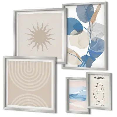 Gallery wall met stijlvolle abstracte planten