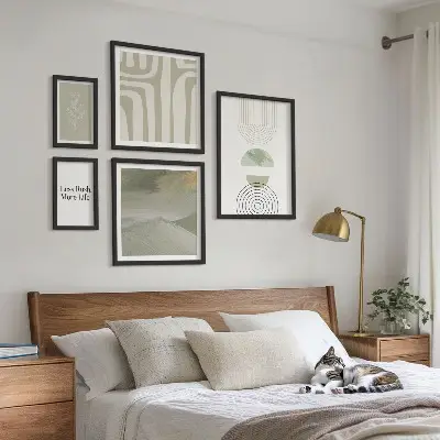 Gallery wall stijlvolle natuurafbeeldingen in pastelkleuren