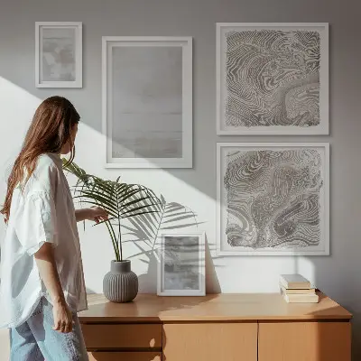 Wanddecoratie compositie met versleten texturen in moderne stijl