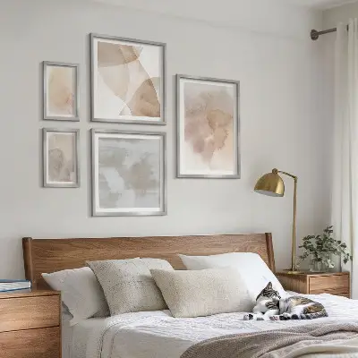 Set van moderne schilderijen met warme aquarel pastel texturen