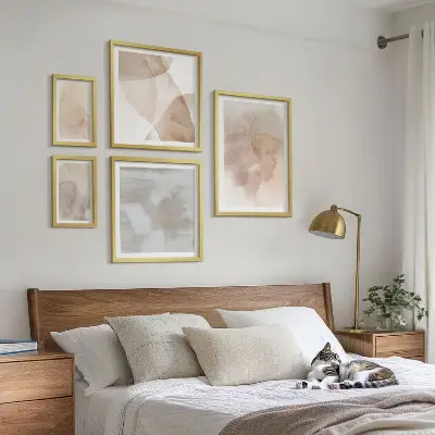 Set van moderne schilderijen met warme aquarel pastel texturen