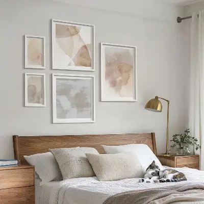Set van moderne schilderijen met warme aquarel pastel texturen