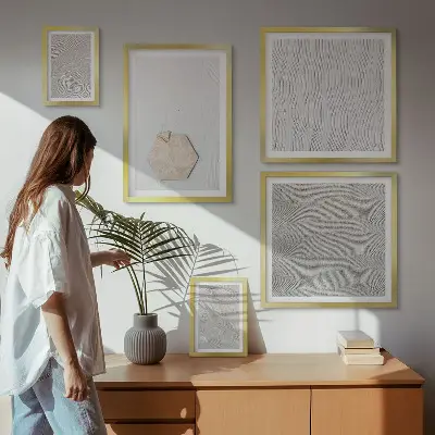 Gallery wall met lichte boho zandtexturen