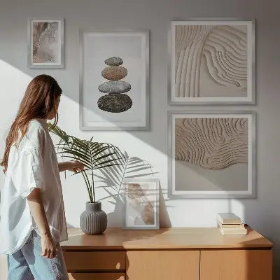 Wanddecoratie met abstracte compositie in pastelkleurige vormen