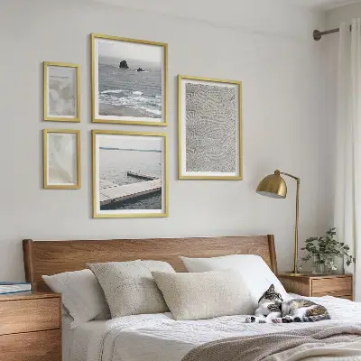 Set van moderne schilderijen met abstract design en moderne texturen