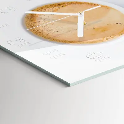 Vierkante glazen wandklok Een kopje koffie