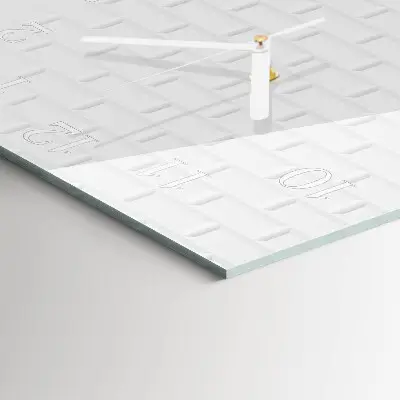 Vierkante glazen wandklok Baksteen