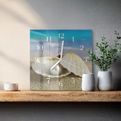 Vierkante glazen wandklok Parel in een schelp