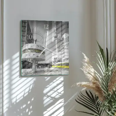 Vierkante glas klok Berlijn