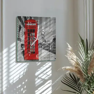Moderne wandklok glas vierkant Rode telefooncel