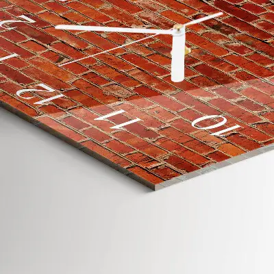 Vierkante glazen klok Bakstenen muur