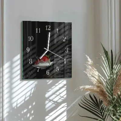 Vierkante glazen wandklok Aardbei