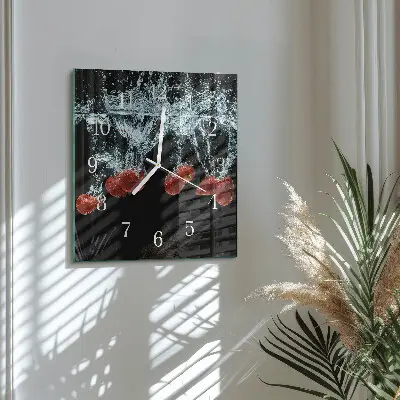 Vierkante glazen wandklok Aardbeien
