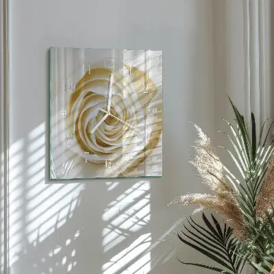 Vierkante glazen wandklok Roos