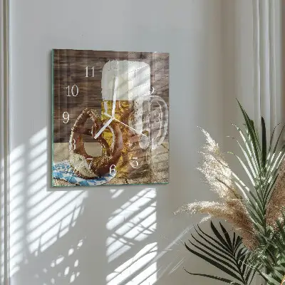 Decoratieve glazen klok vierkant Pretzel met bier