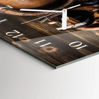 Vierkante glazen wandklok Een wijnvat