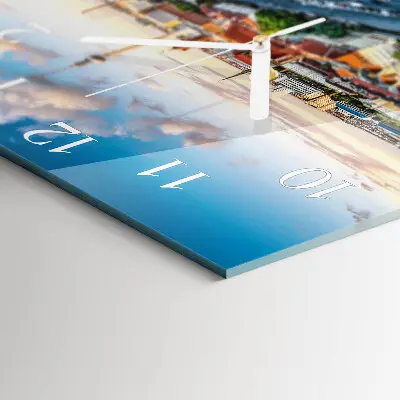 Decoratieve glazen klok vierkant Een rivier in de stad
