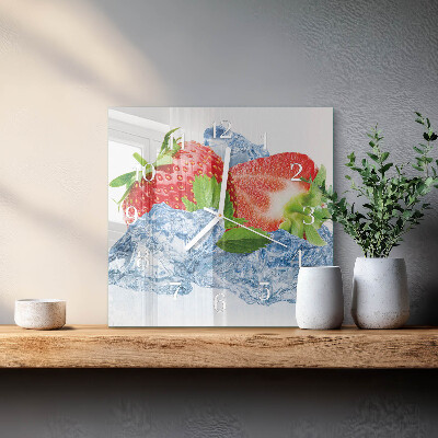 Vierkante glazen wandklok Aardbeienijs