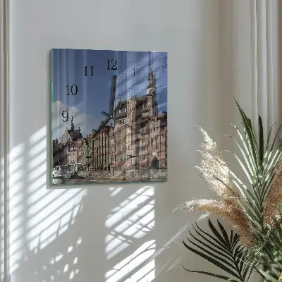 Vierkante glazen klok Gdansk