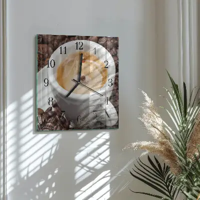 Vierkante glazen klok Een kopje koffie