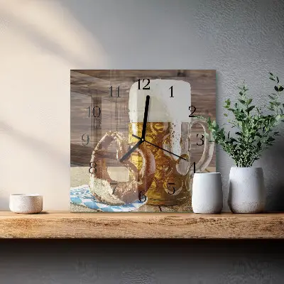 Vierkante glazen klok Pretzel met bier