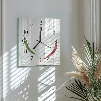 Vierkante glazen wandklok Chilipepers