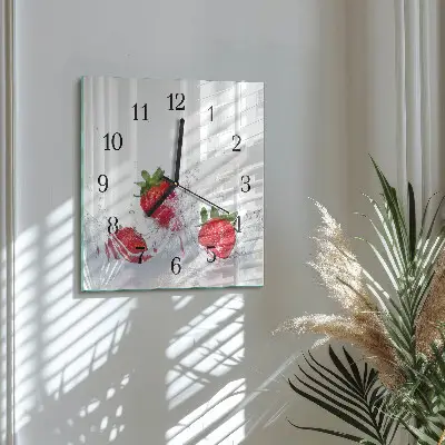 Vierkante glazen klok Aardbei