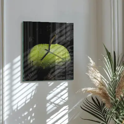 Vierkante glazen wandklok Appel