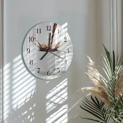 Wandklok glas decoratie rond Een kopje koffie