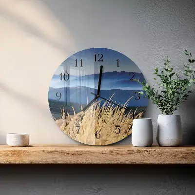 Wandklok glas decoratie rond Bergen van gras