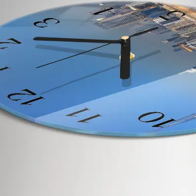 Klok glas met opdruk rond Dubai horizon